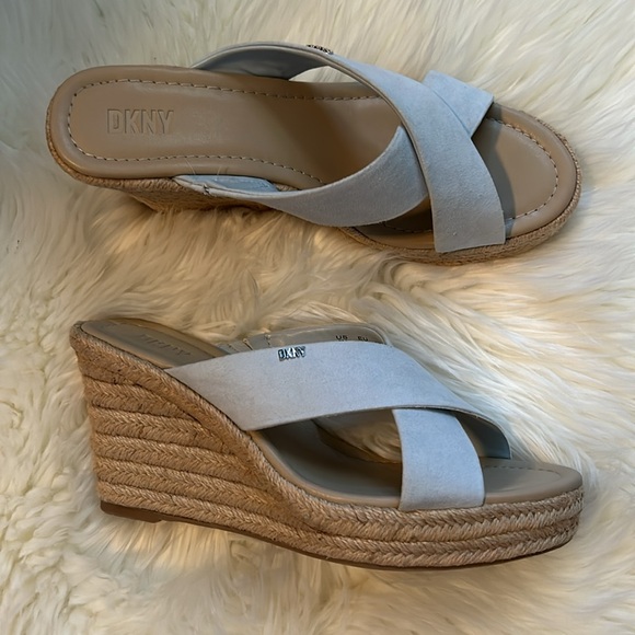 NWOB ~ DKNY Maryn Crisscross Espadrille Sandals SZ 9 - Picture 7 of 12
